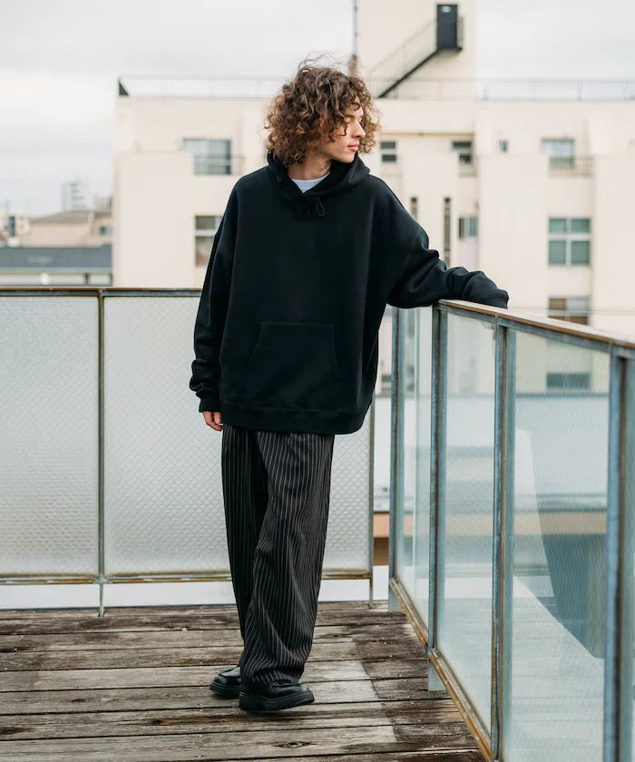 Wide Silhouette Barrel Leg Slacks Pants