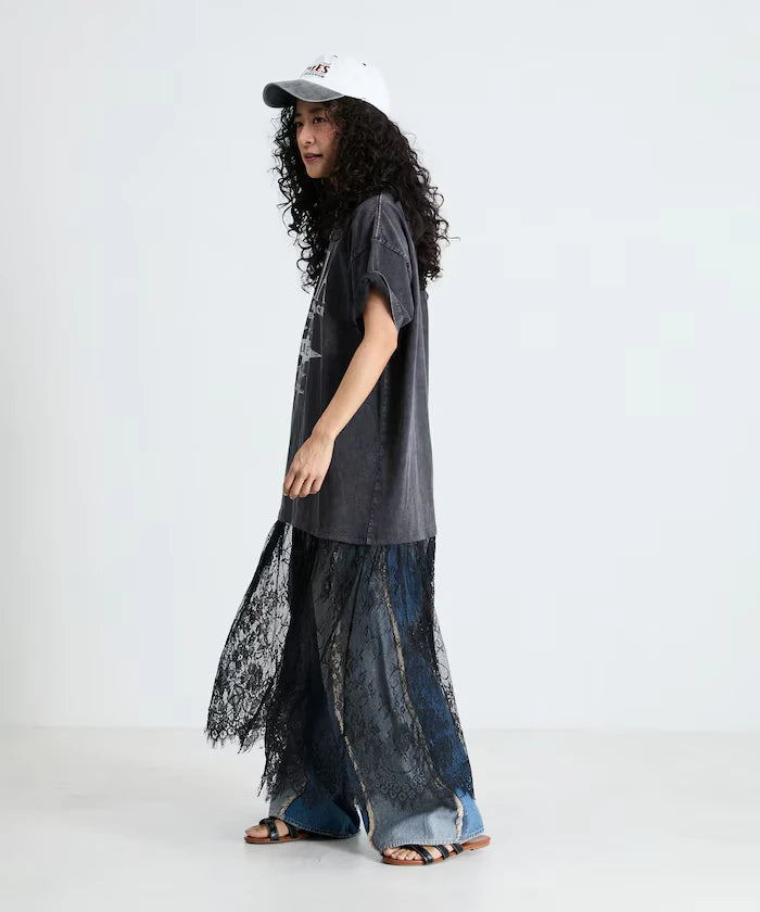 T-shirt lace docking one-piece