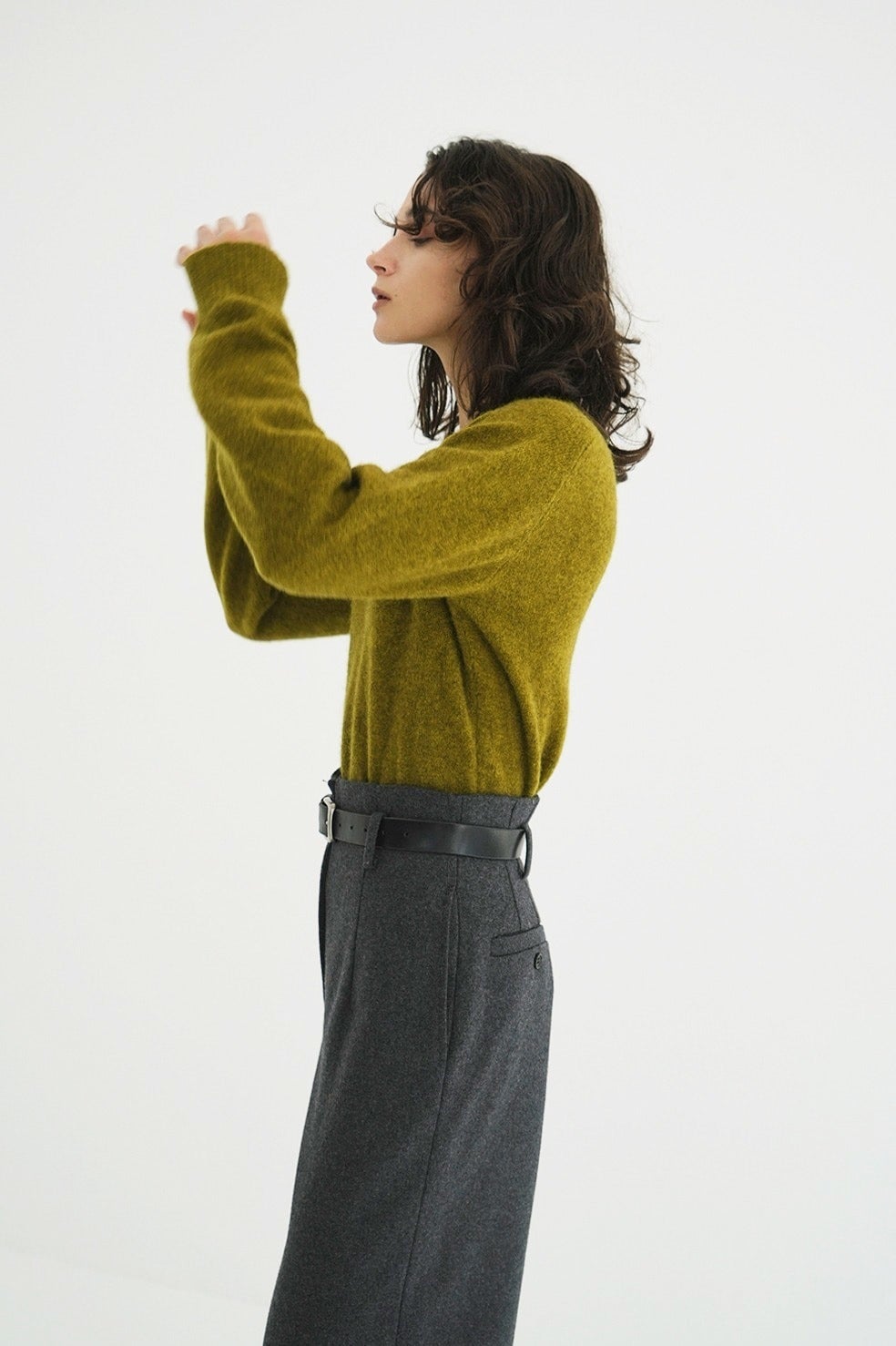 YAK V NECK KNIT TOPS