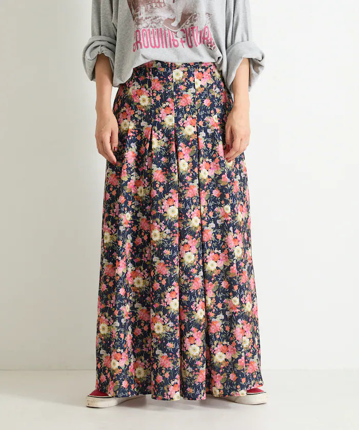 Double-Tuck Long Skirt