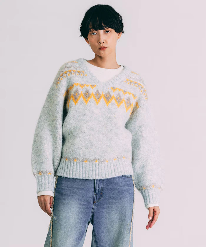V-neck color block Nordic pattern knit