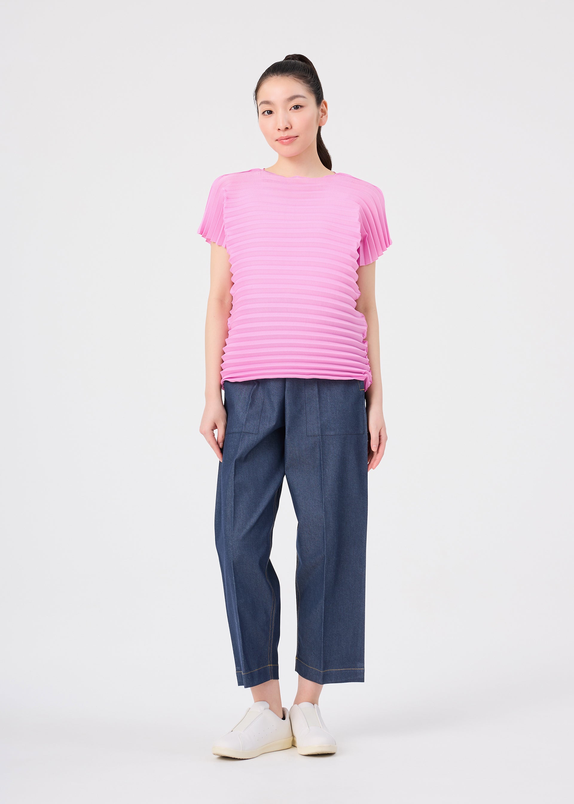 Accordion Stretch Pleats