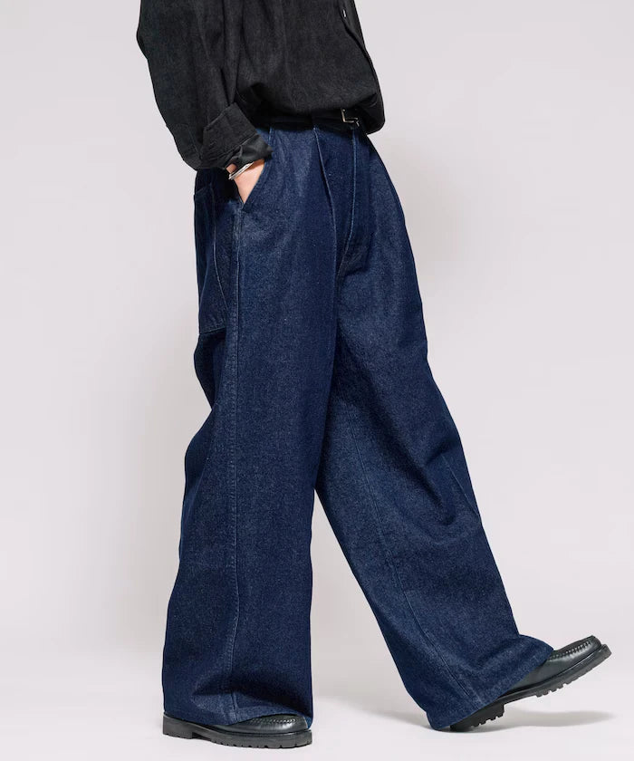 Wide Silhouette Straight Denim