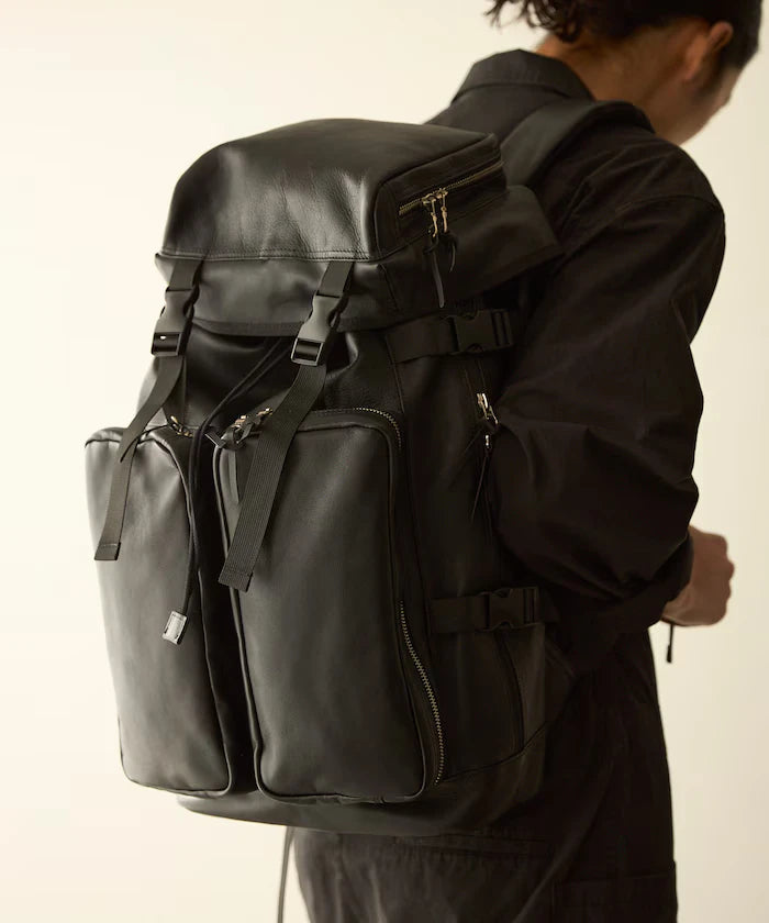 Leather Backpack L / Leather Backpack / Cowhide / Water-repellent Leather / with PC Sleeve