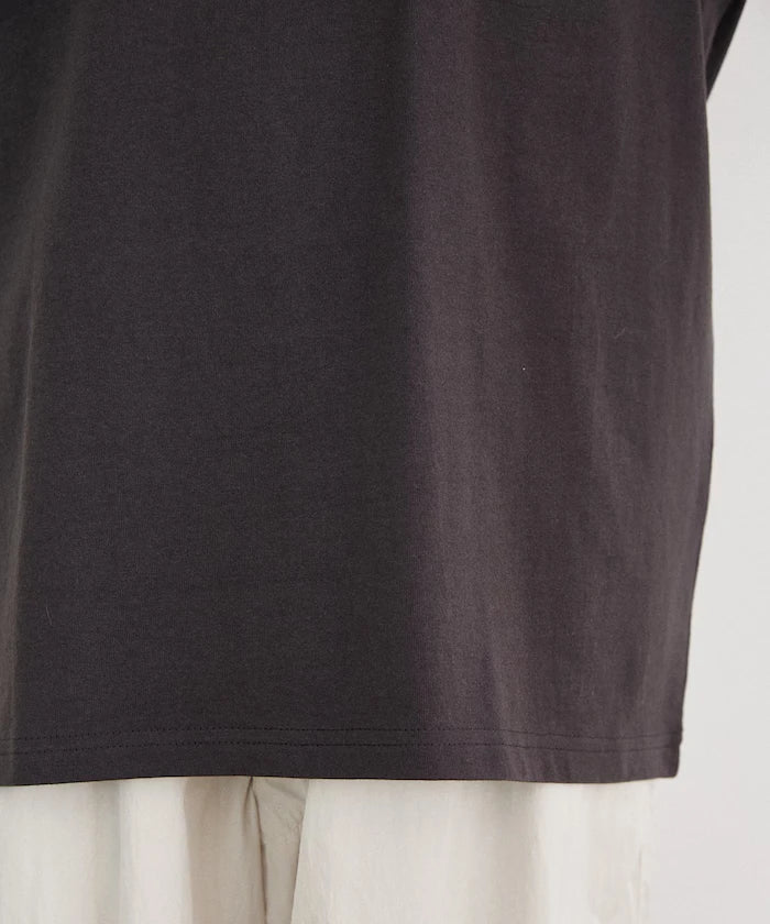 "HELLO KITTY" ID Photo style back print T-shirt limited edition