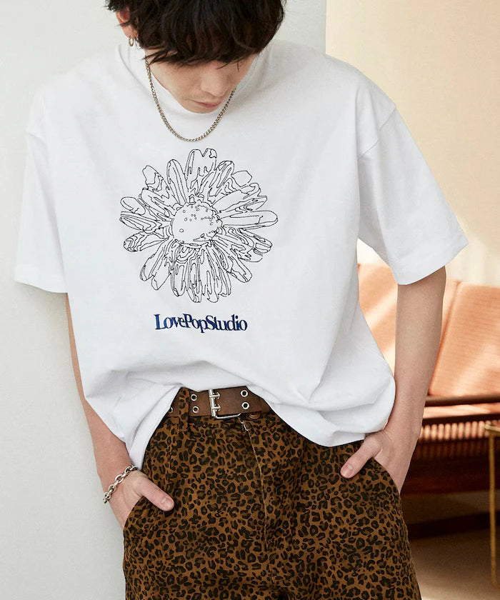 Love Pop Studio Flower Embroidery T-Shirt