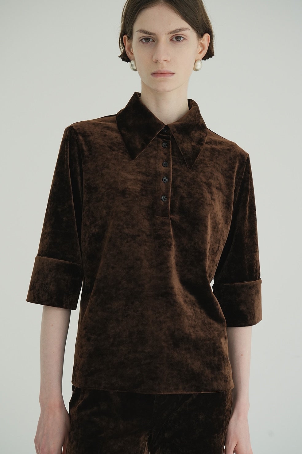 CRUSHED VELOUR POLO TOPS