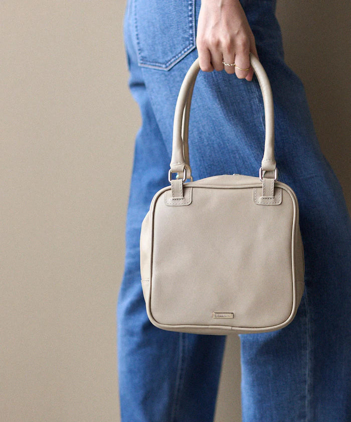 Leather Cubic Boston Bag / Cowhide / Water-Repellent Leather
