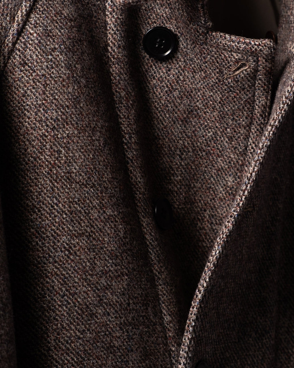 LOT.408 CHIN STRAP COAT