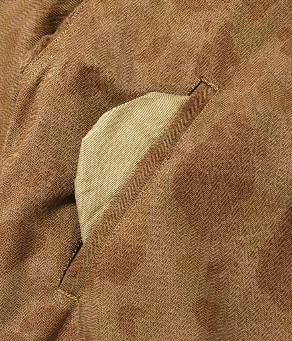 AVIATION ASSOCIATES TANKERS CAMOUFLAGE OVER DYE