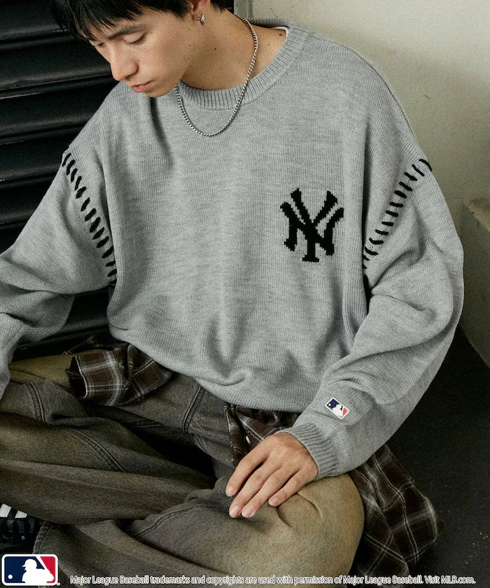 Custom Stitch Knit Pullover