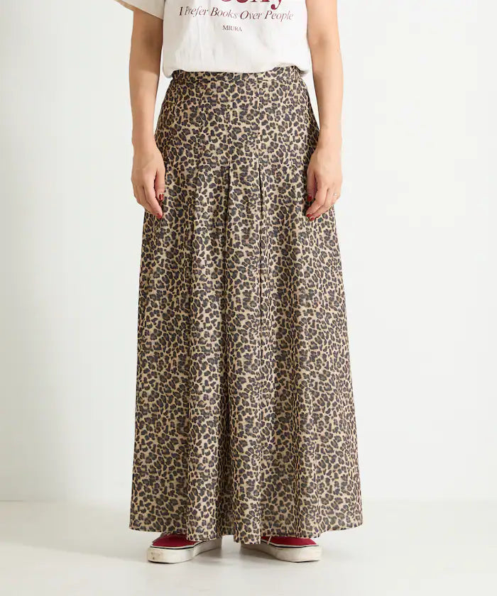 Double-Tuck Long Skirt