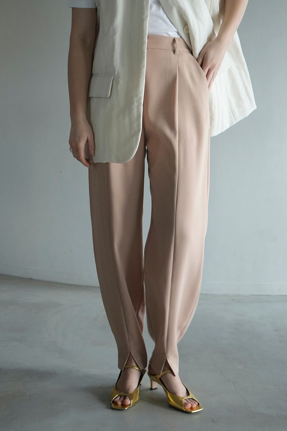 SLIT HEM BALLOON PANTS