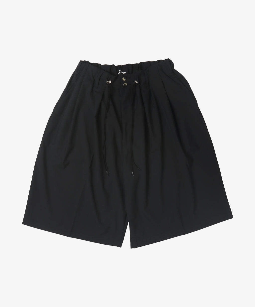 circular short pants black