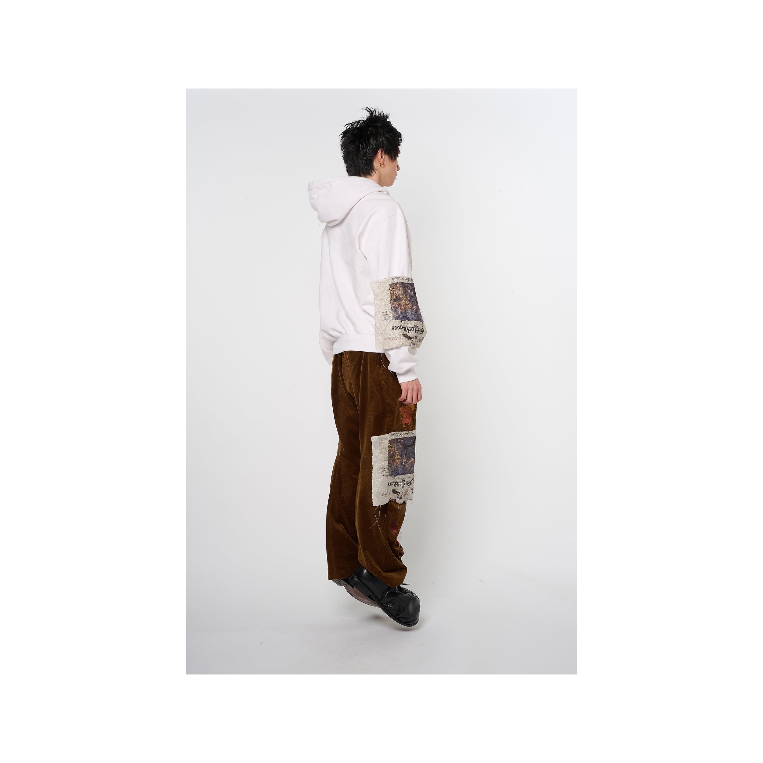 TWISTER HOODIE：WHITE