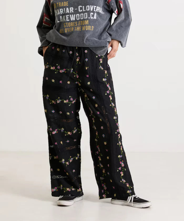 Dobby Floral Embroidery x Lace Pants