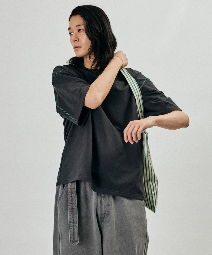 Box Silhouette Contrast Ladder Stitch Crew Neck T-Shirt