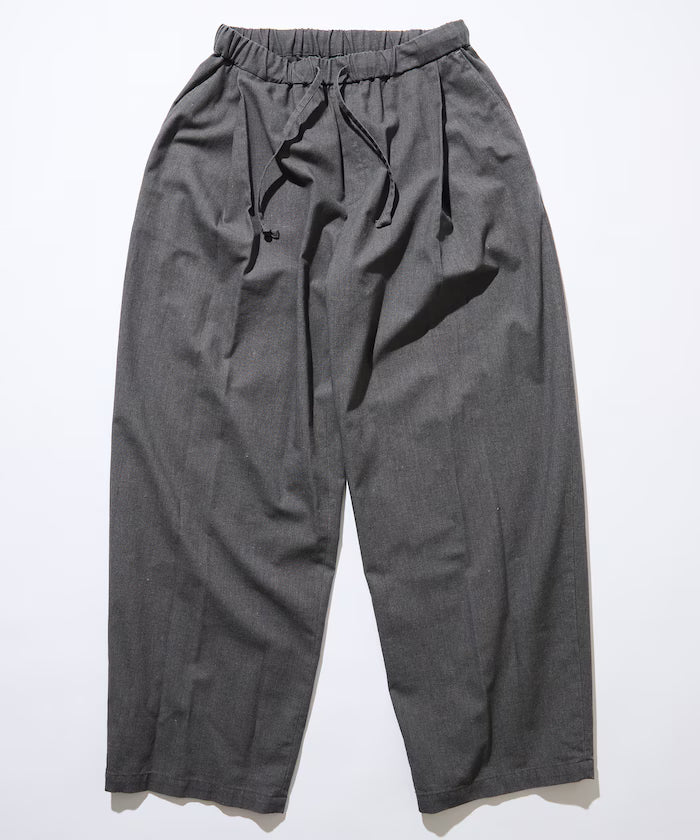 Wide Silhouette Linen Mix Tuck Easy Pants [Limited Edition]