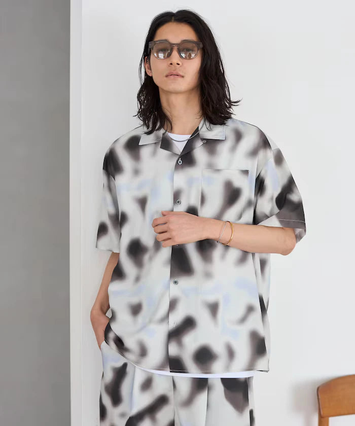 Open Collar Pattern Short Sleeve Shirt