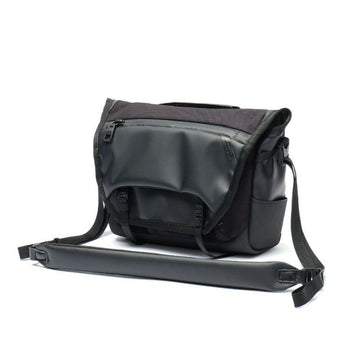 BLEISURE TRAVEL SHOULDER