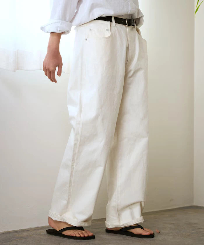 Design Tuck Japan Denim / Wide Silhouette