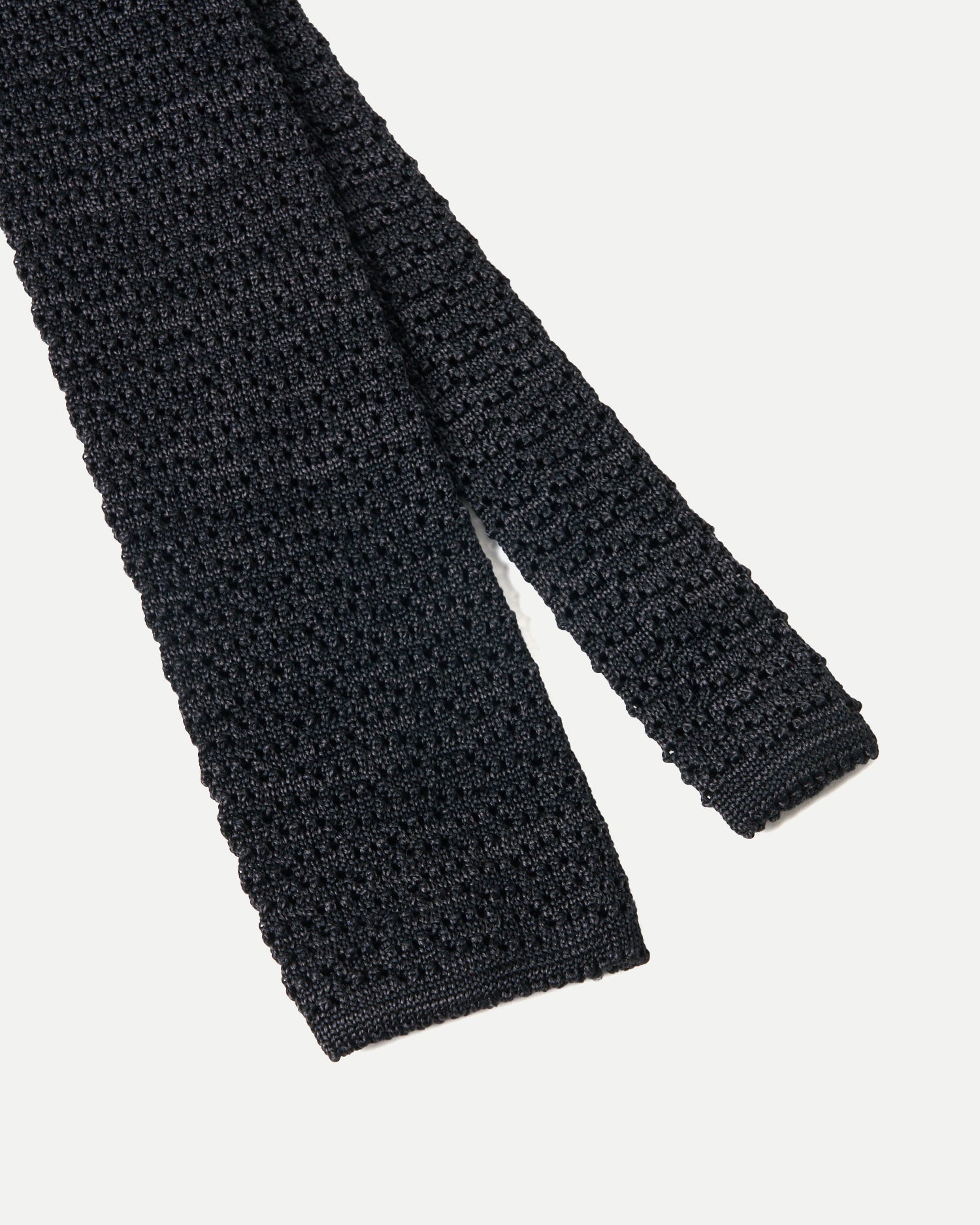 LOT.036 KNIT TIE