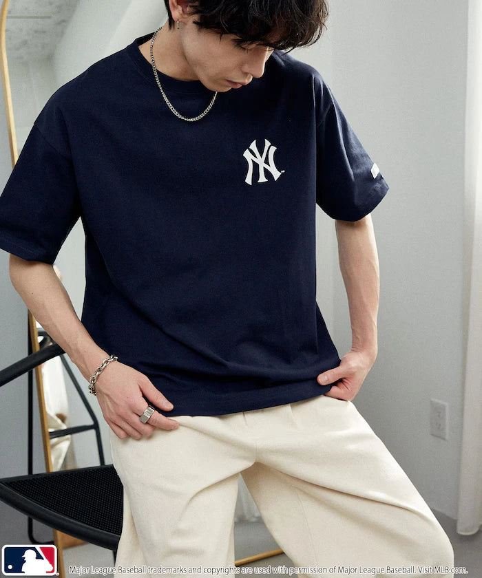 MLB Typography Logo T-Shirt