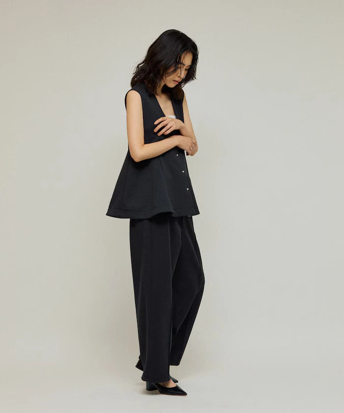 Peplum Silhouette V-Neck Gilet / Vest