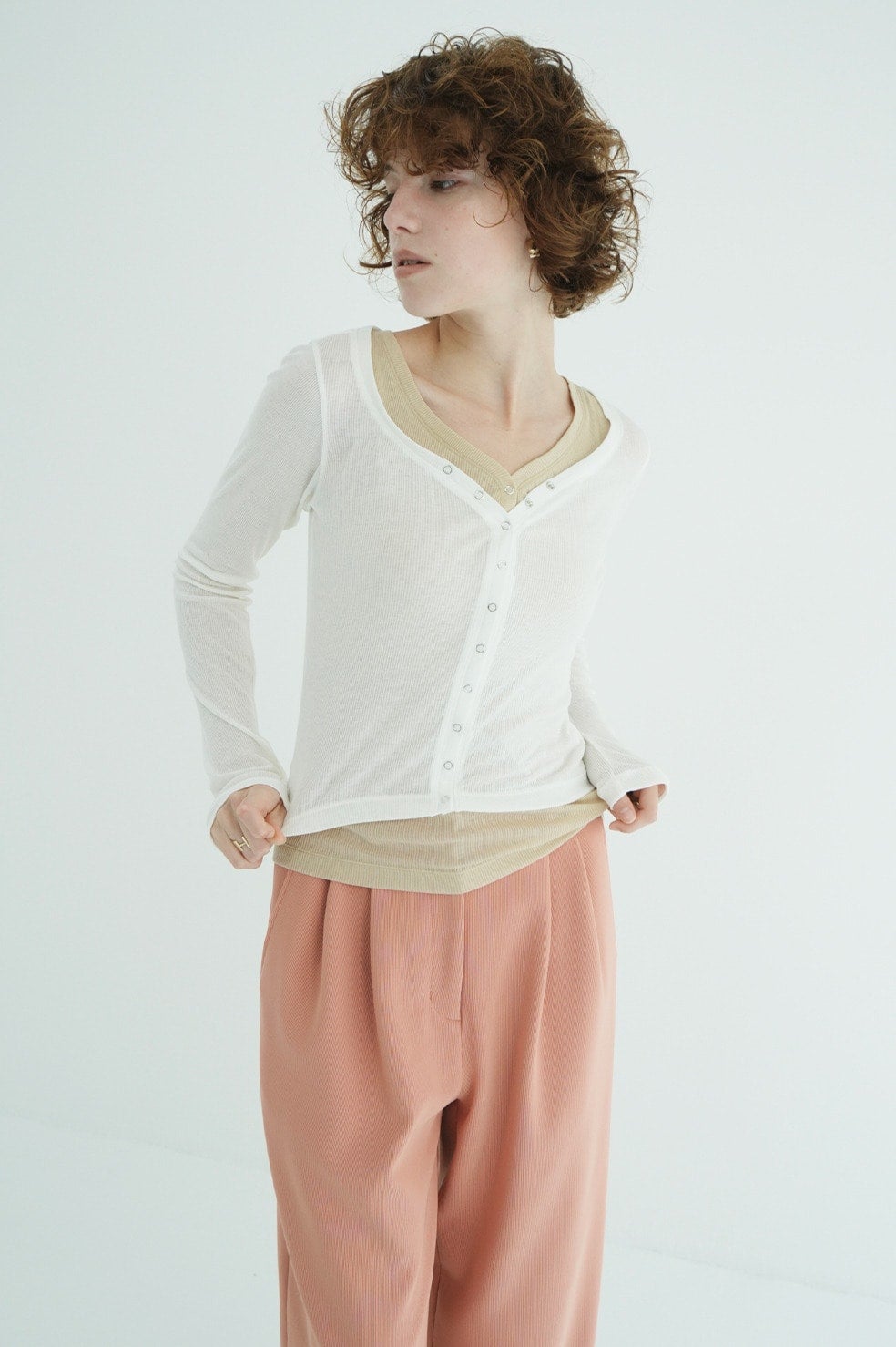 CURVED NECK LAYERED SET TOPS