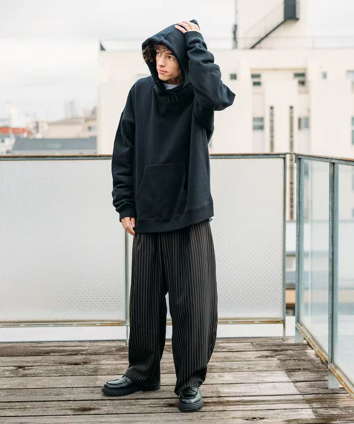 Wide Silhouette Barrel Leg Slacks Pants