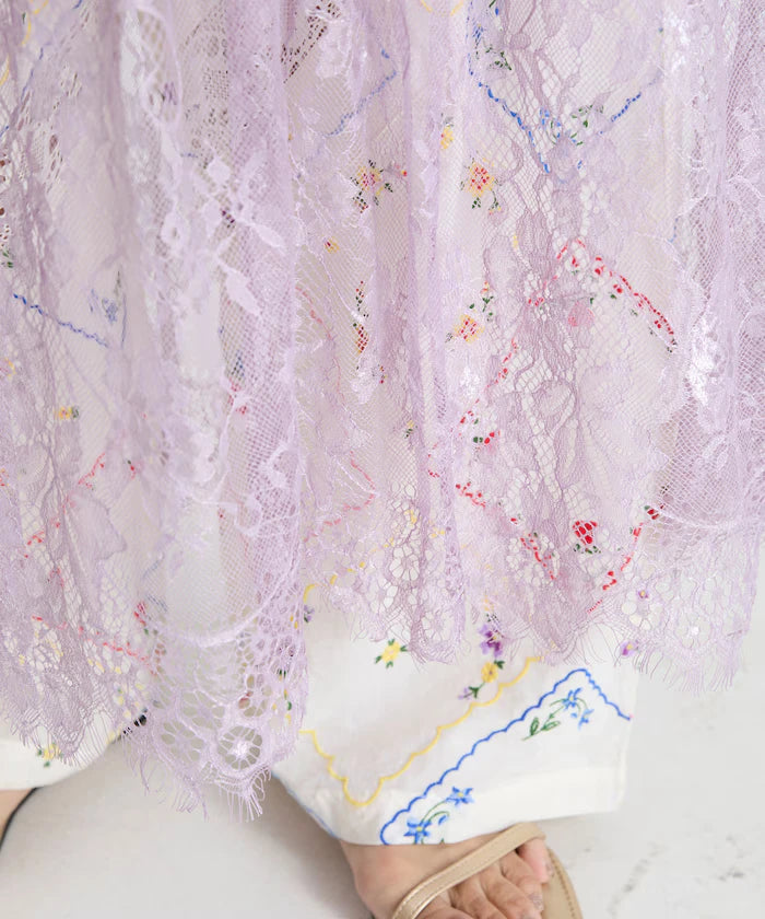 T-shirt lace docking one-piece