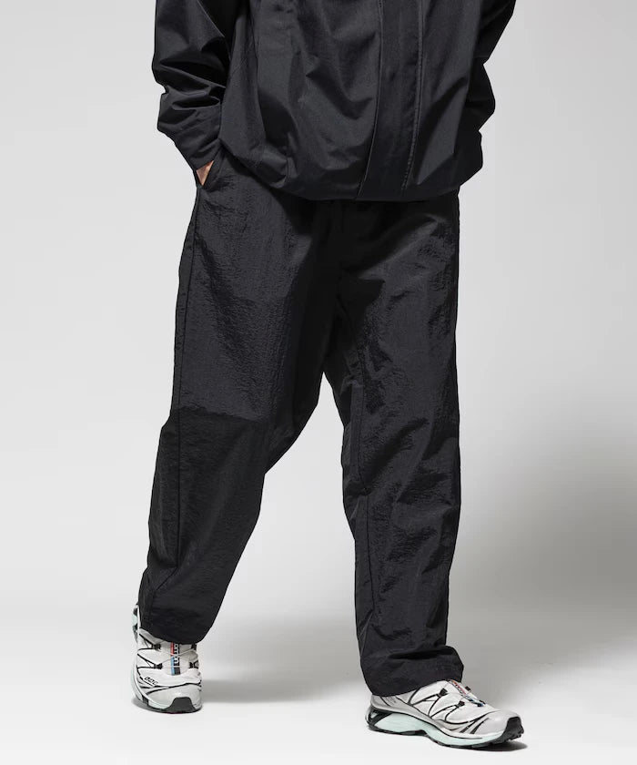 Wide Straight Nylon Track Pants / Tapered Silhouette Easy Nylon Pants