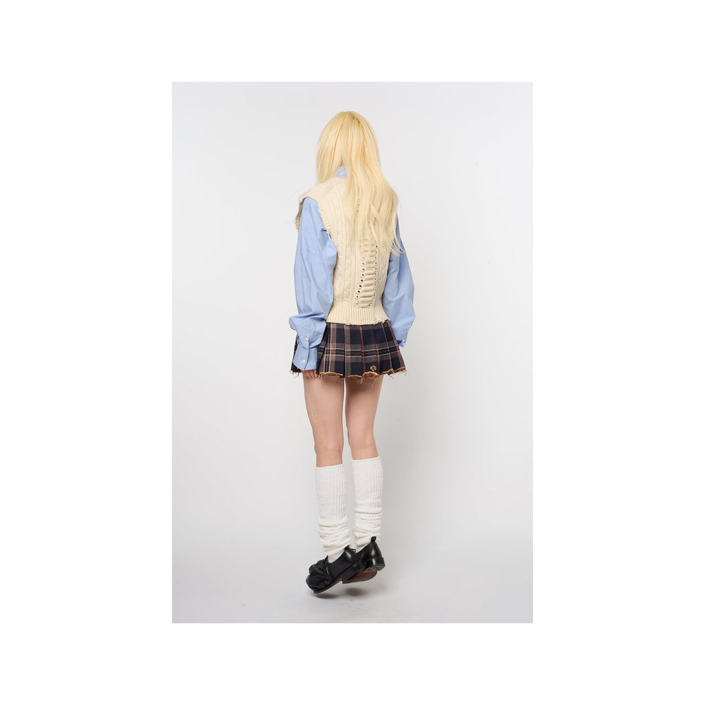RIB CAGE CABLE KNIT VEST：NAVY