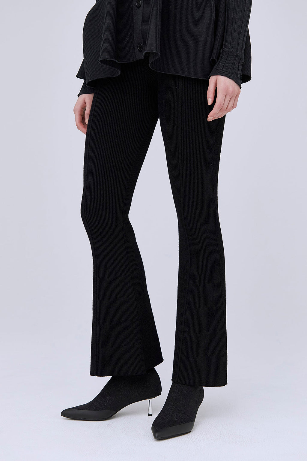PORTRAIT VELVET TIGHT FLARE PANTS