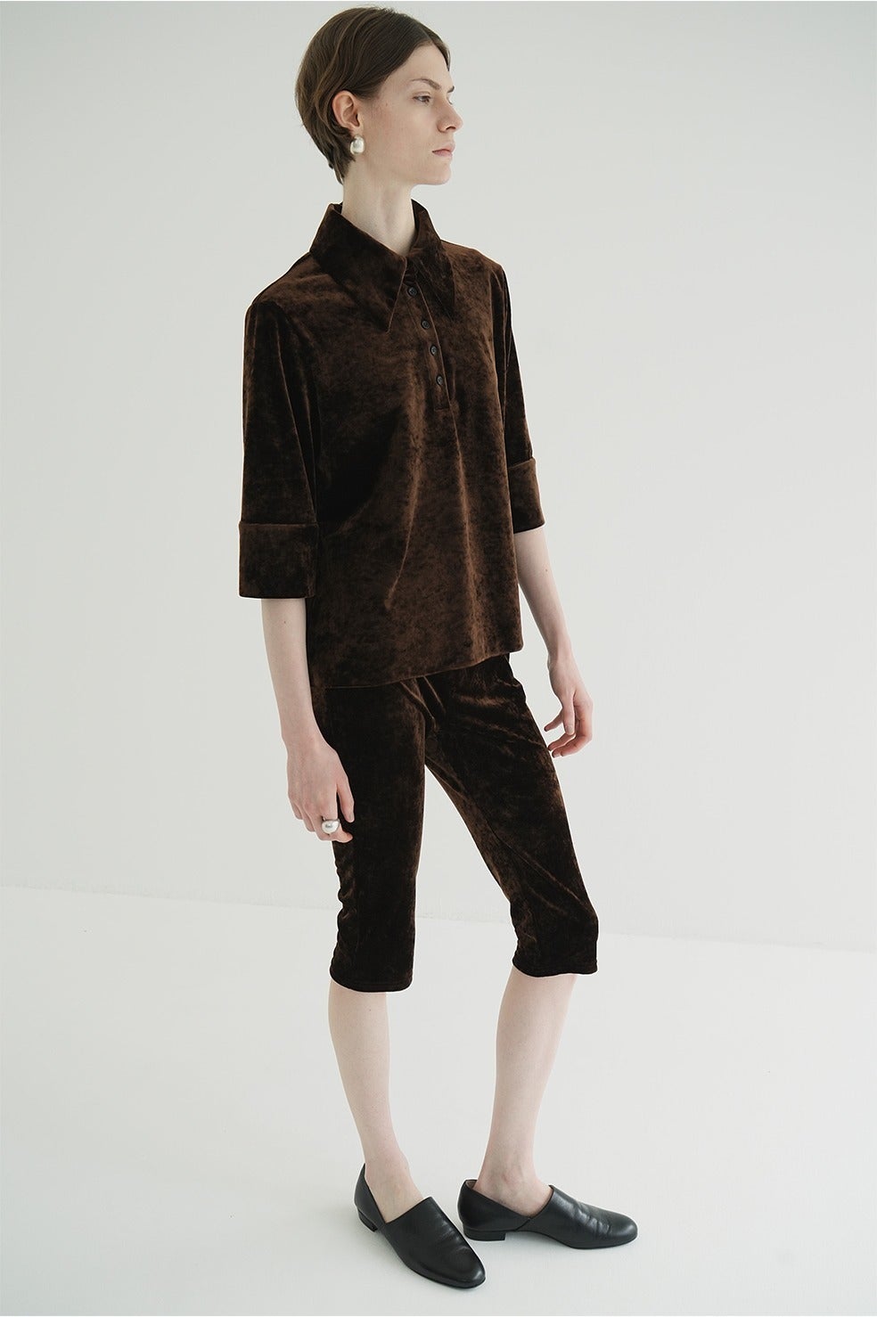 CRUSHED VELOUR POLO TOPS