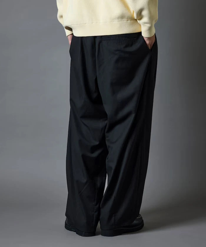 Wide Silhouette Barrel Leg Slacks Pants