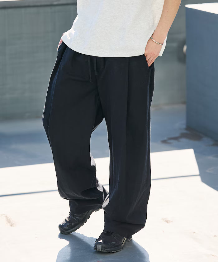 Wide Silhouette Linen Mix Tuck Easy Pants [Limited Edition]
