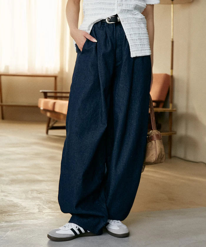 LOVE POP STUDIO Tuck Curve Pants Limited Edition