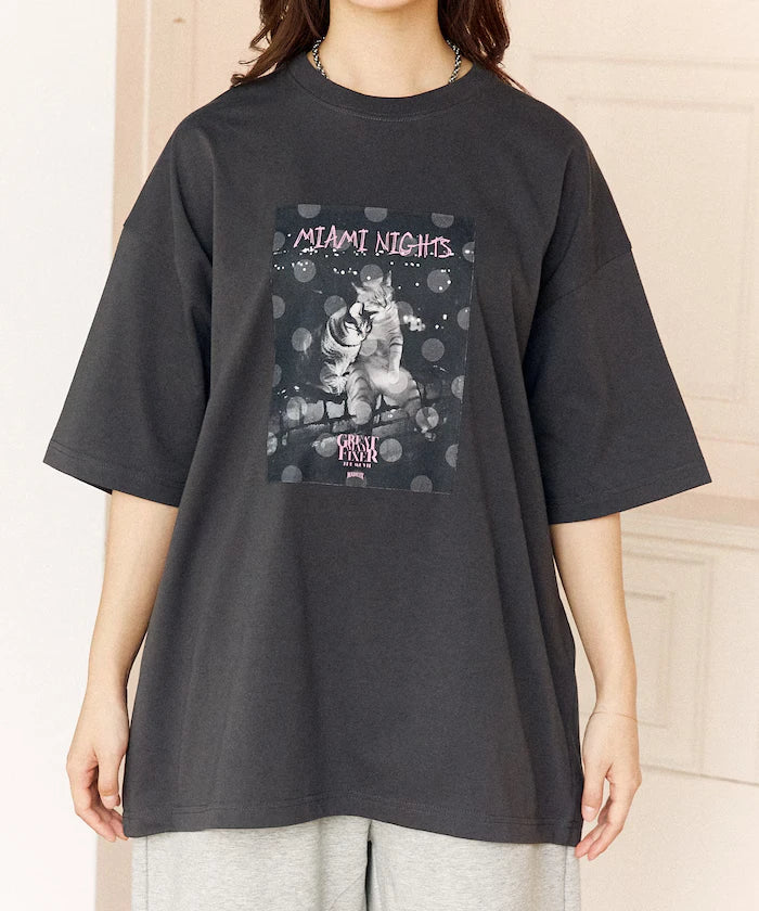 <Functional Material> MIAMI NIGHTS Cat Photo T-shirt Limited Edition