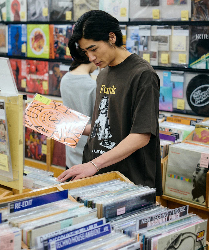 Limited Release diskunion×FREAK'S STORE Exclusive Beagle Big Silhouette Print Crew Neck T-Shirt