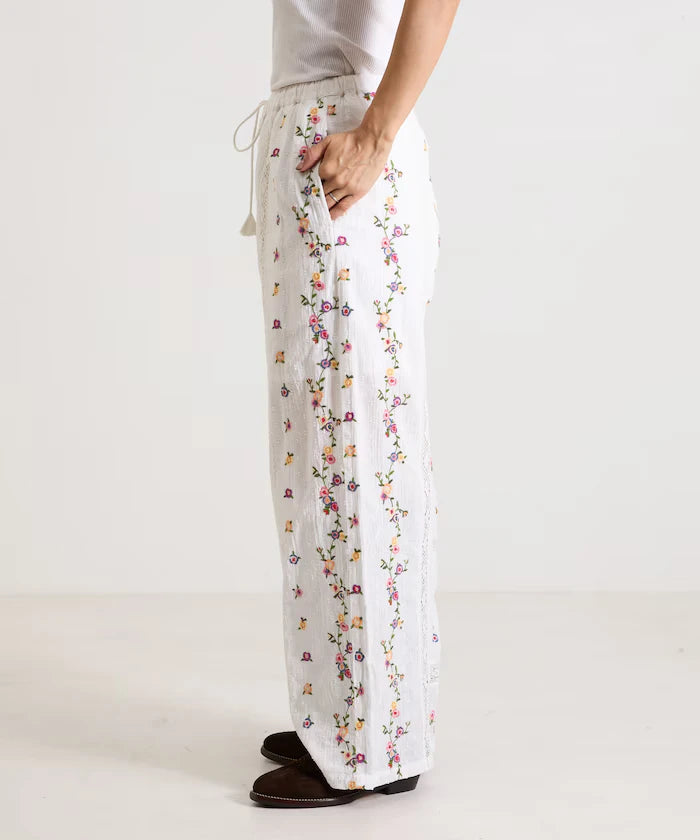 Dobby Floral Embroidery x Lace Pants