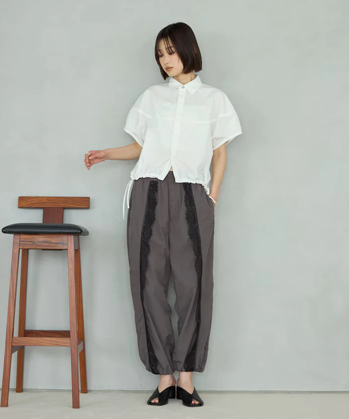 Switch Short Sleeve Hem Code Blouse