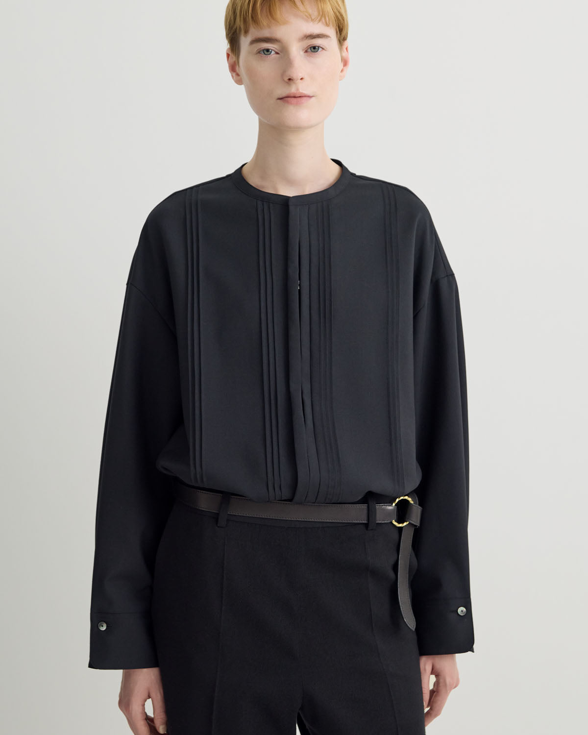 PIN TUCK STAND COLLAR BLOUSE