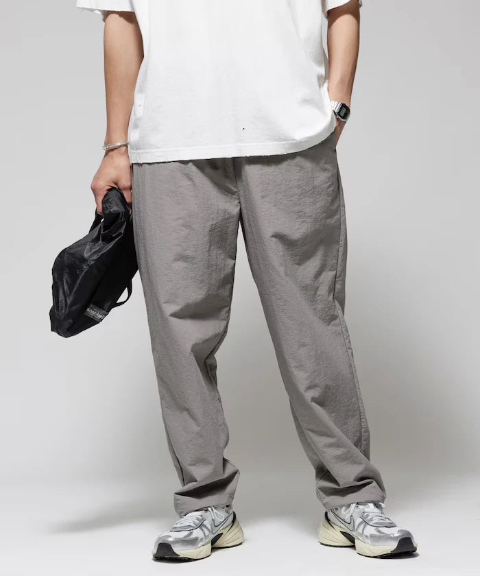 Wide Straight Nylon Track Pants / Tapered Silhouette Easy Nylon Pants