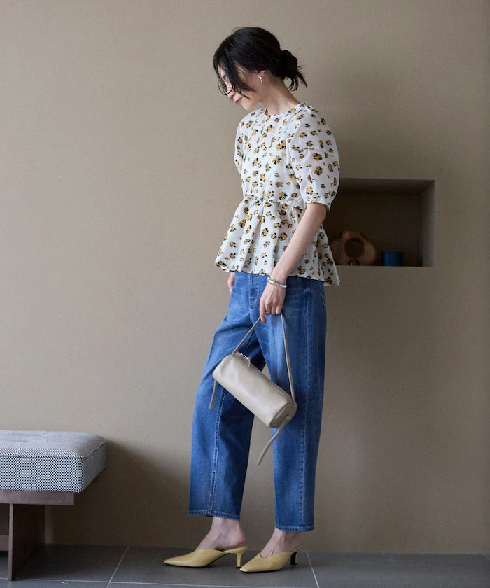 Flower Sheer Jacquard Volume Sleeve Peplum Blouse / 5 Minutes Sleeve
