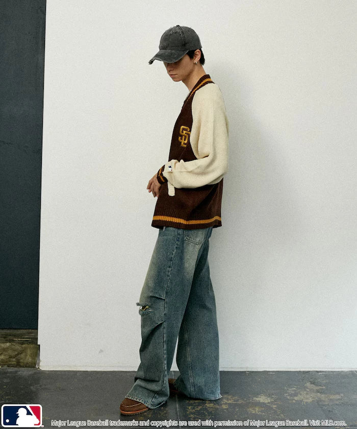 Custom ZIP KNIT CARDIGAN
