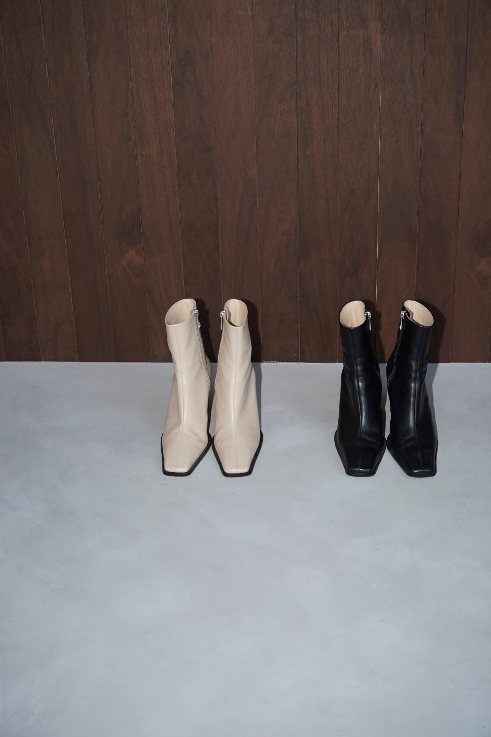 SQUARE EDGE SHORT BOOTS