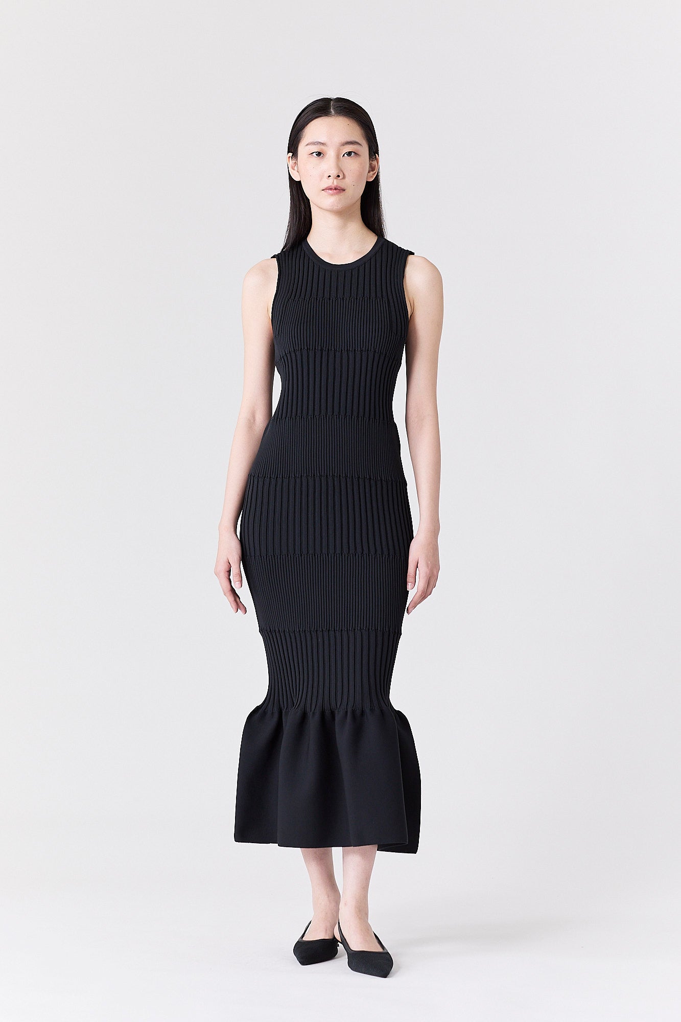 FLUTED SLEEVELESS MERMAID DRESS