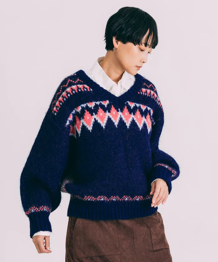 V-neck color block Nordic pattern knit