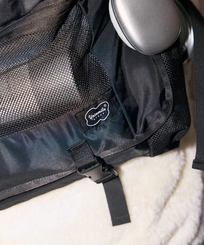 EXPANDER MESSENGER BAG Messenger Bag Water Resistant